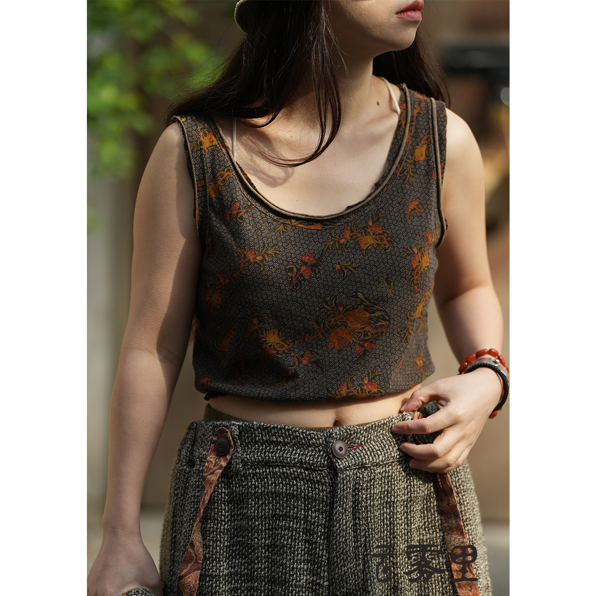 云雾里 原创设计复古文艺松弛感随性亲肤纯棉圆机针织背心 5076