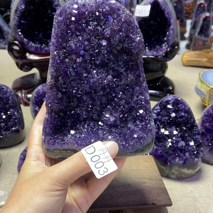 未镶嵌水晶大型摆件（非配饰）