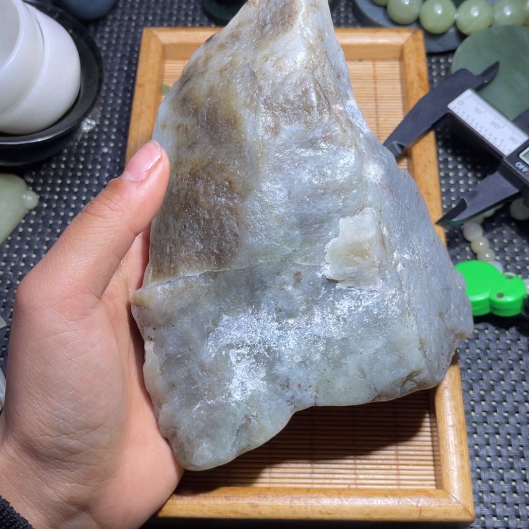 未镶嵌和田玉车挂