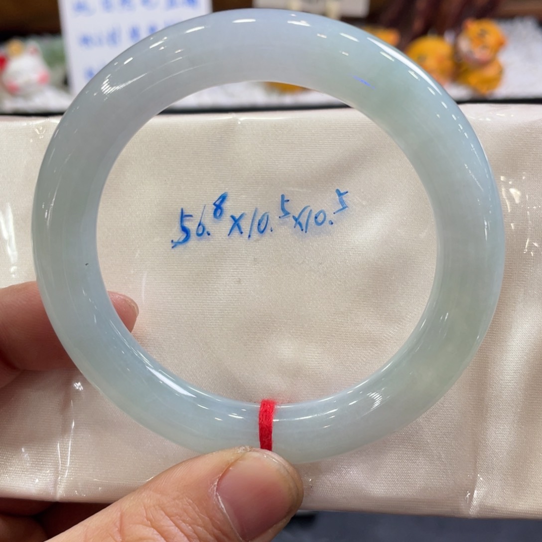 翡翠手镯未镶嵌56.8圆条