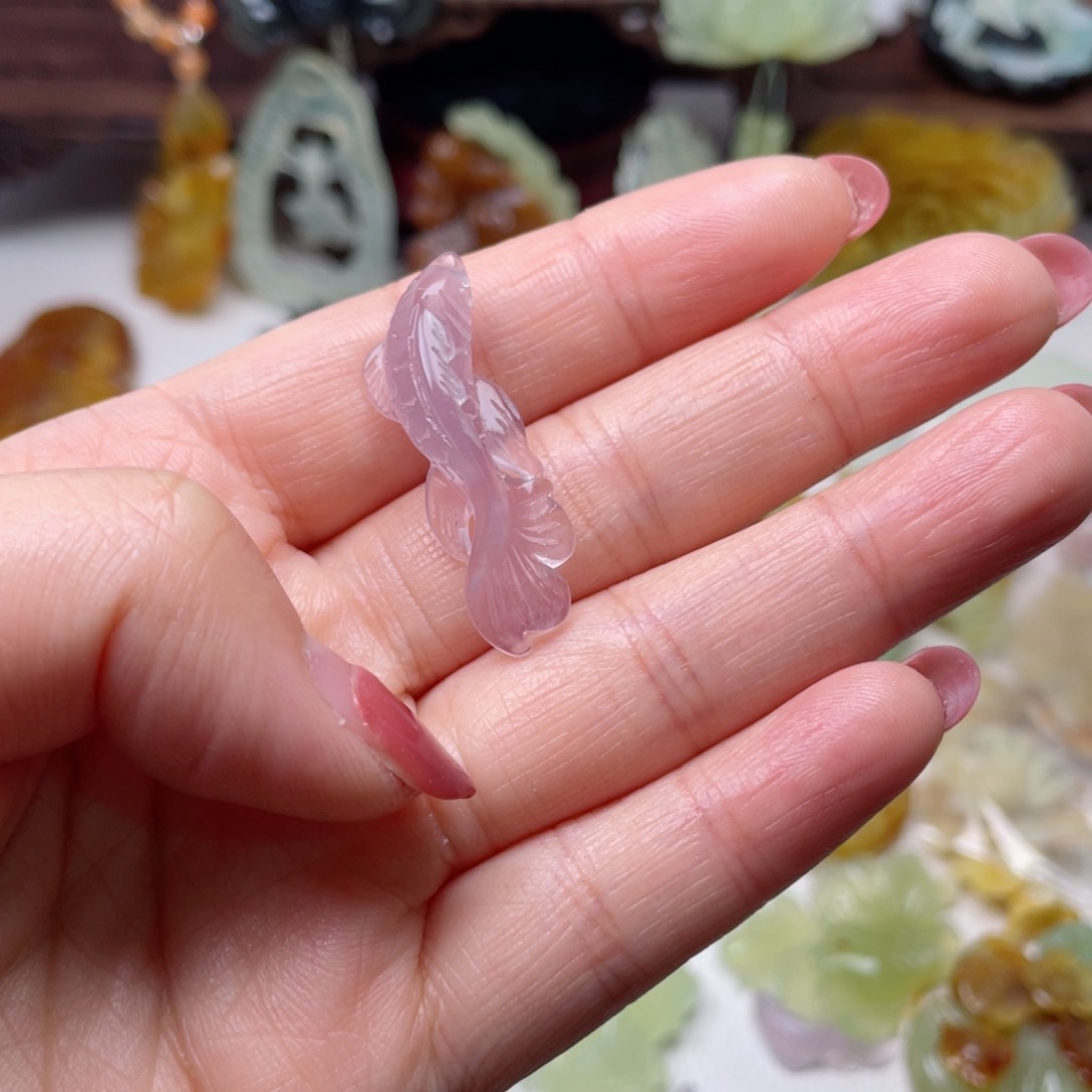 蛇纹石玉颈饰未镶嵌悦*