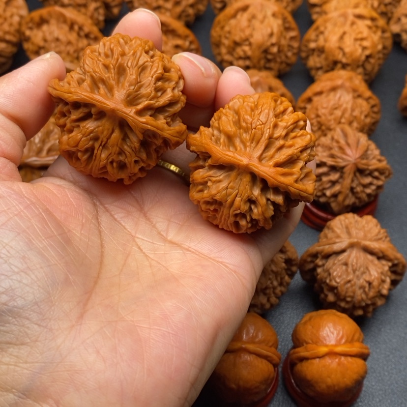 【闪购商品】文玩核桃把件41苹果园