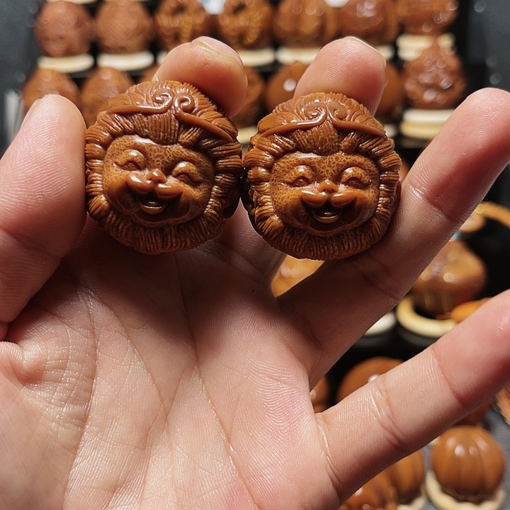橄榄核把件孙小胜猴头通尺一对013
