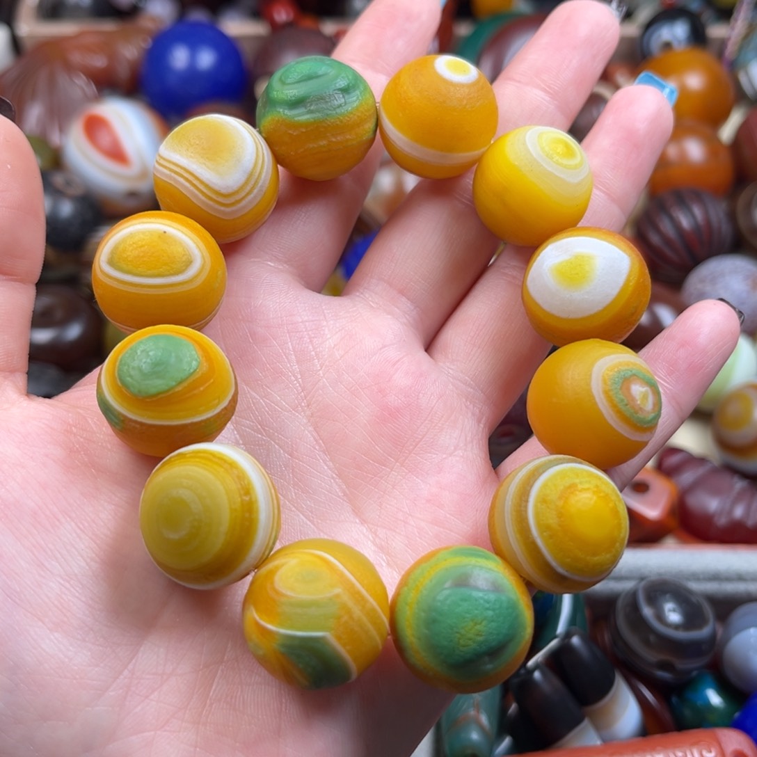 玛瑙/玉髓颈饰未镶嵌