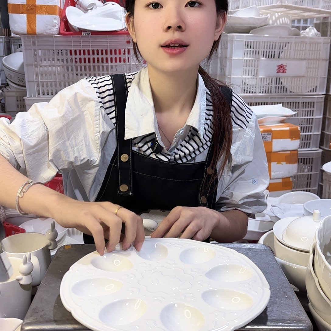 盘微瑕产品………兔子鸡蛋腿一个