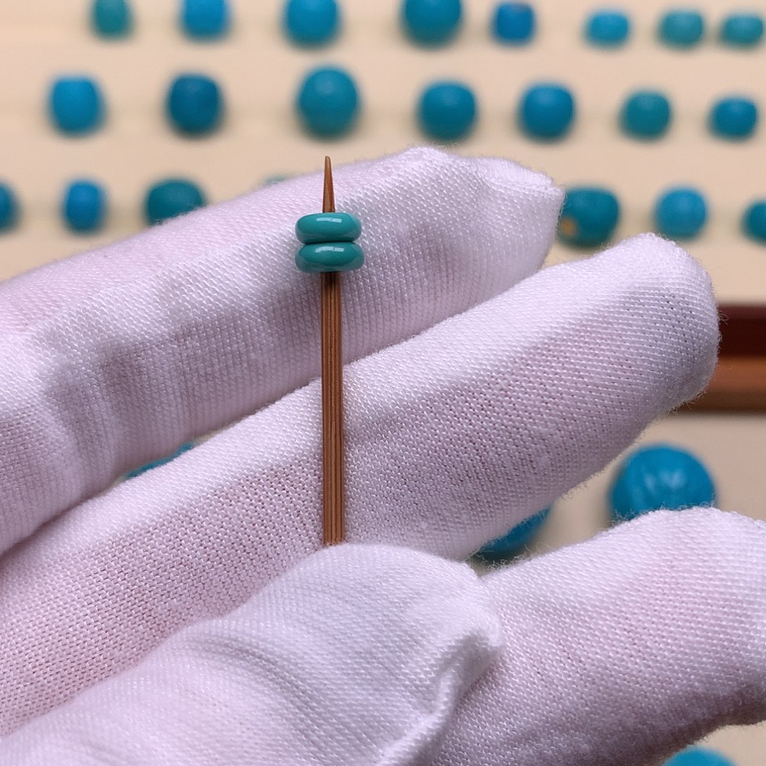 绿松石未镶嵌天然原矿绿松石面包5.1