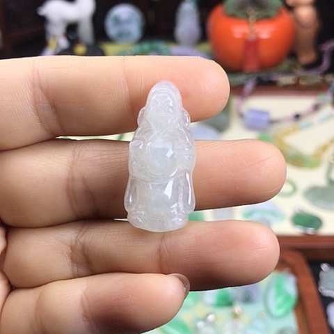翡翠颈饰未镶嵌财神