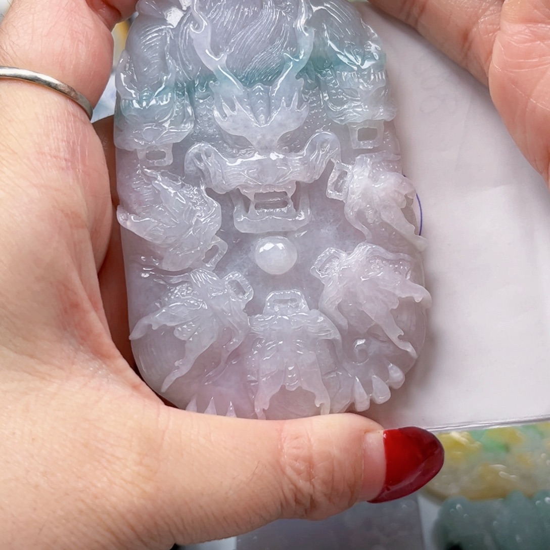 ***翡翠未镶嵌颈饰翡翠