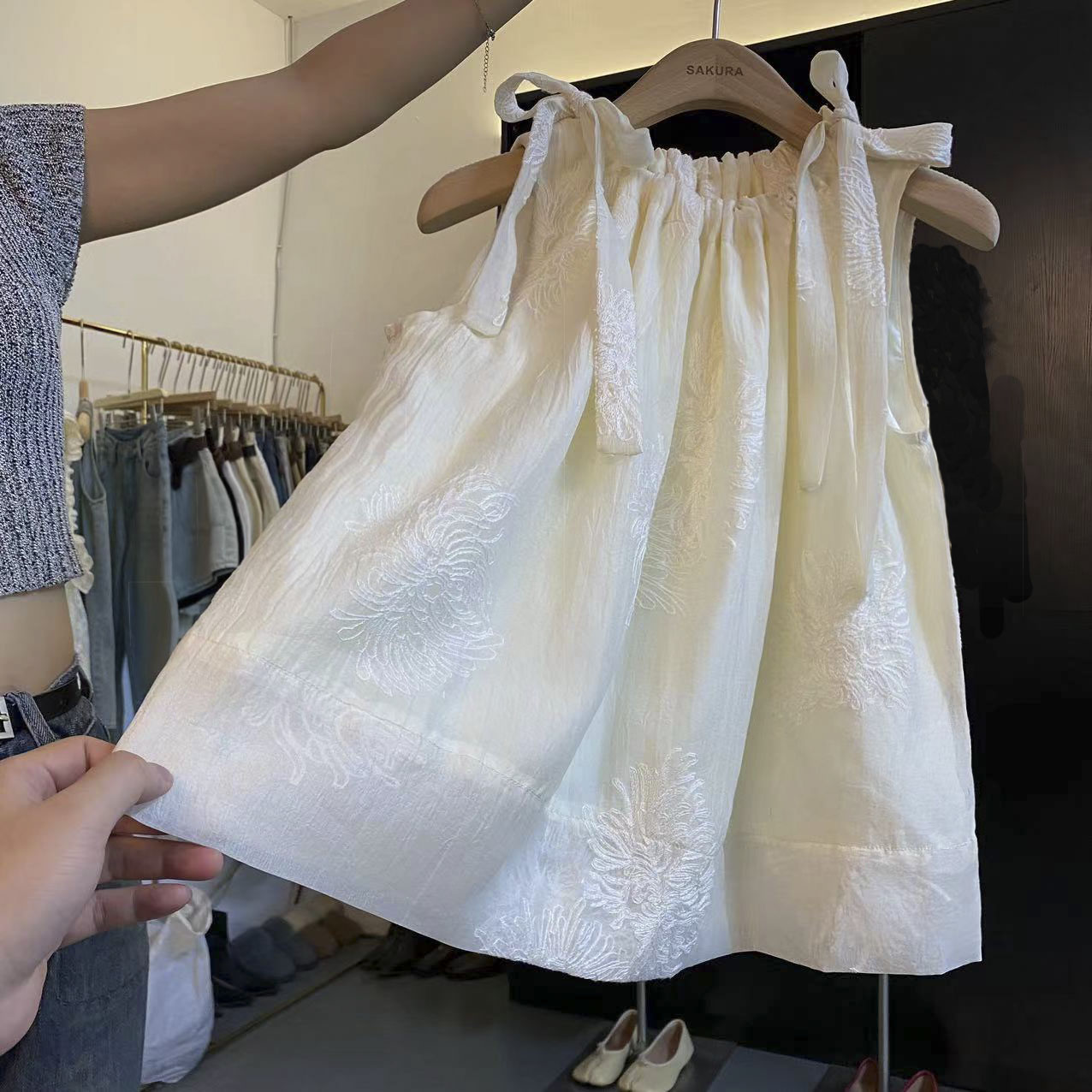 璎婲sᴀᴋᴜʀᴀ【知意】星新中式国风蝴蝶结系带无袖背心刺绣气质衬衫