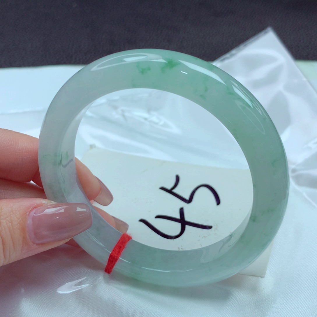 翡翠手镯未镶嵌手镯59