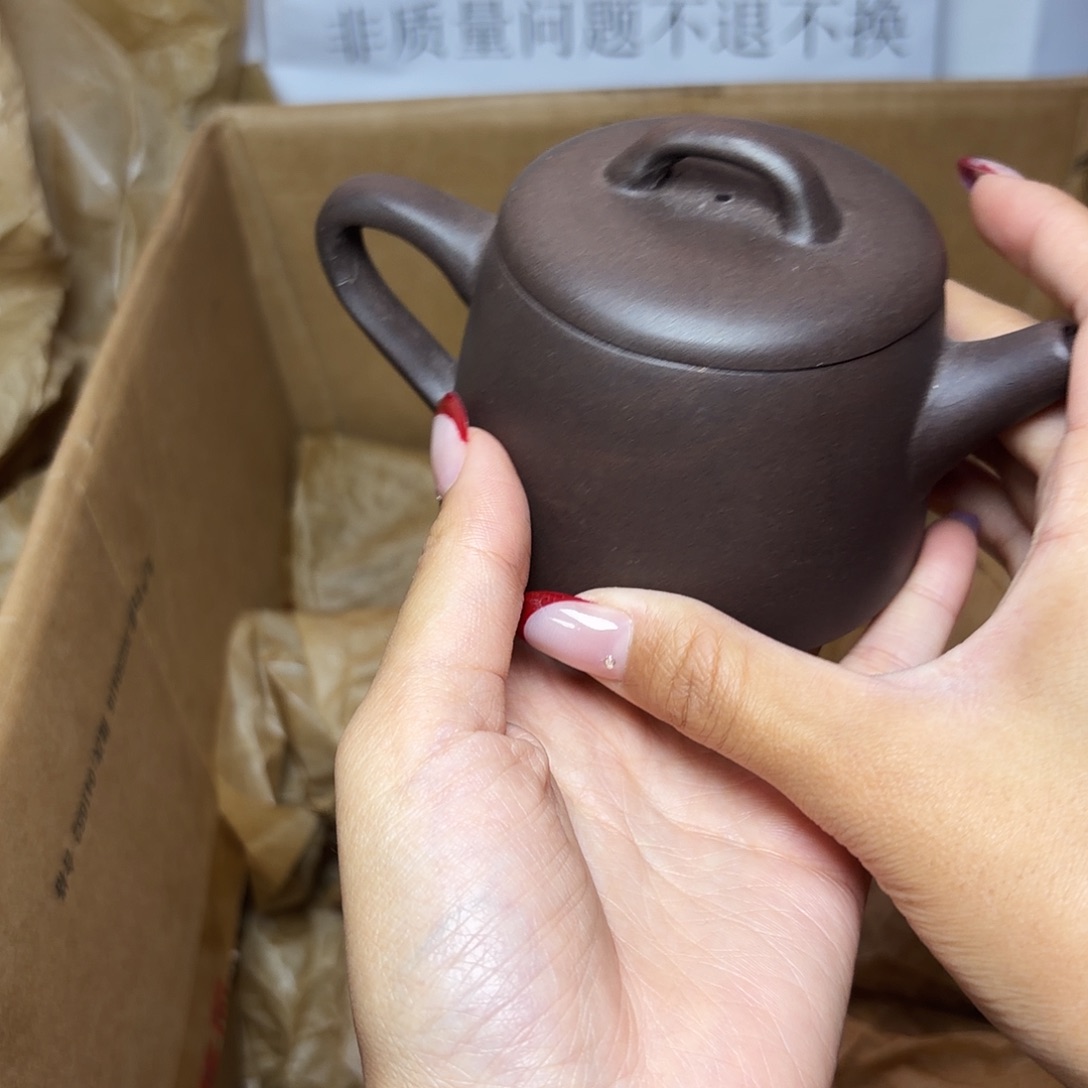 甄选宜兴本土紫砂壶