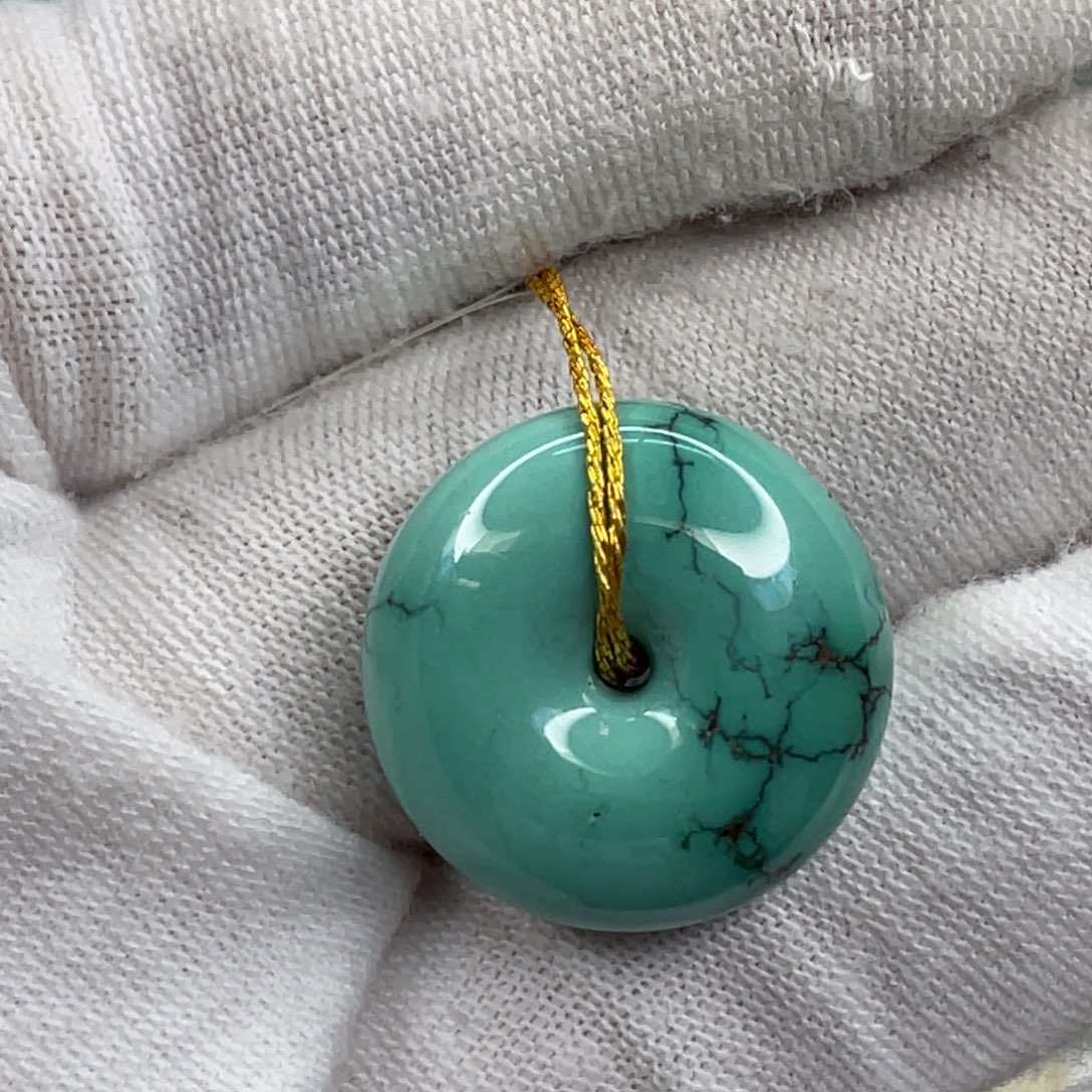 绿松石未镶嵌挂件