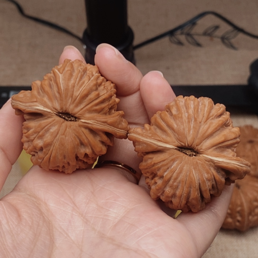 把件文玩核桃四座楼