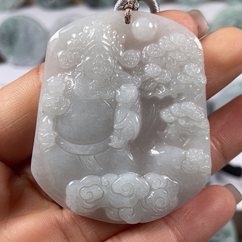 翡翠颈饰未镶嵌山水财神爷福利