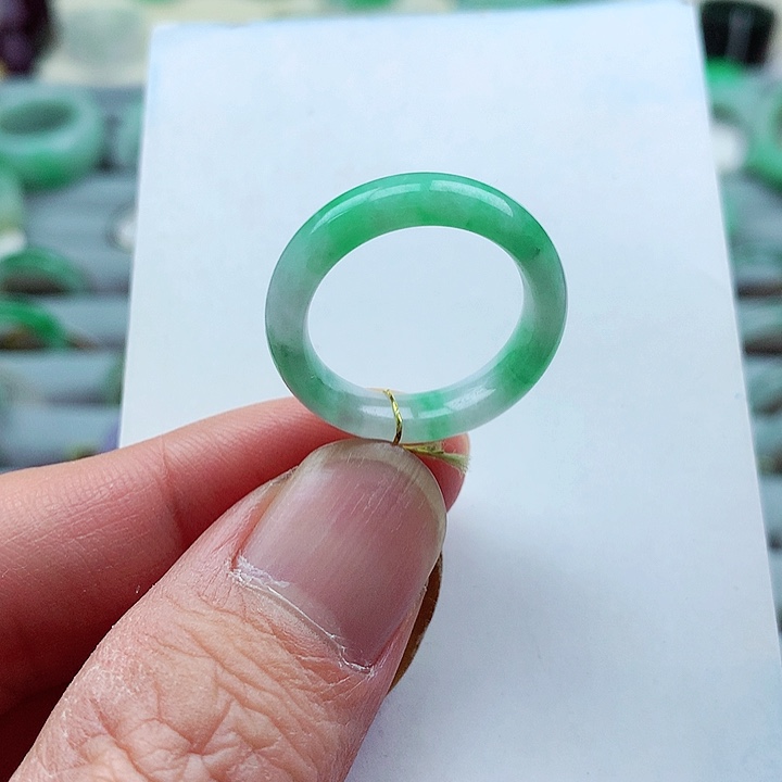 翡翠戒指未镶嵌17号圈