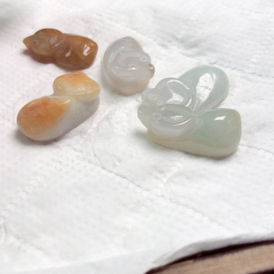 翡翠颈饰未镶嵌深*吊坠