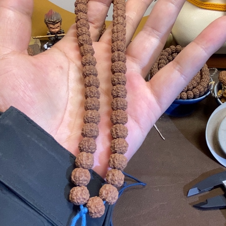 金刚菩提吊坠一档精挑玉龙梅花手持