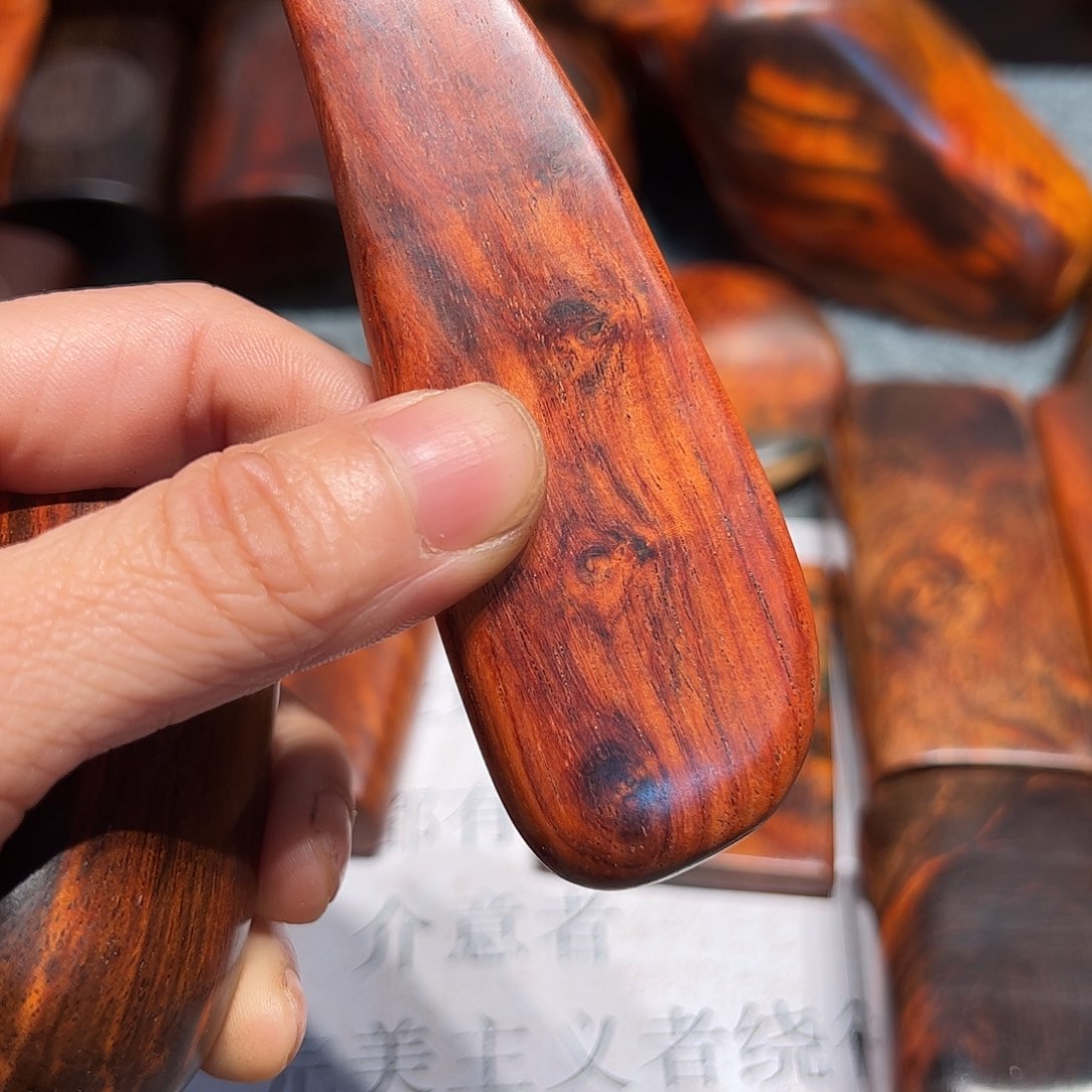 交趾黄檀（大红酸枝）湛***水