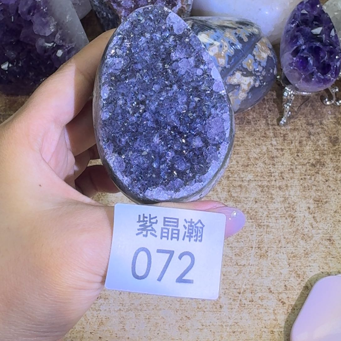 未镶嵌水晶大型摆件（非配饰）