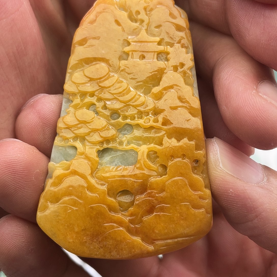 翡翠未镶嵌颈饰翡翠