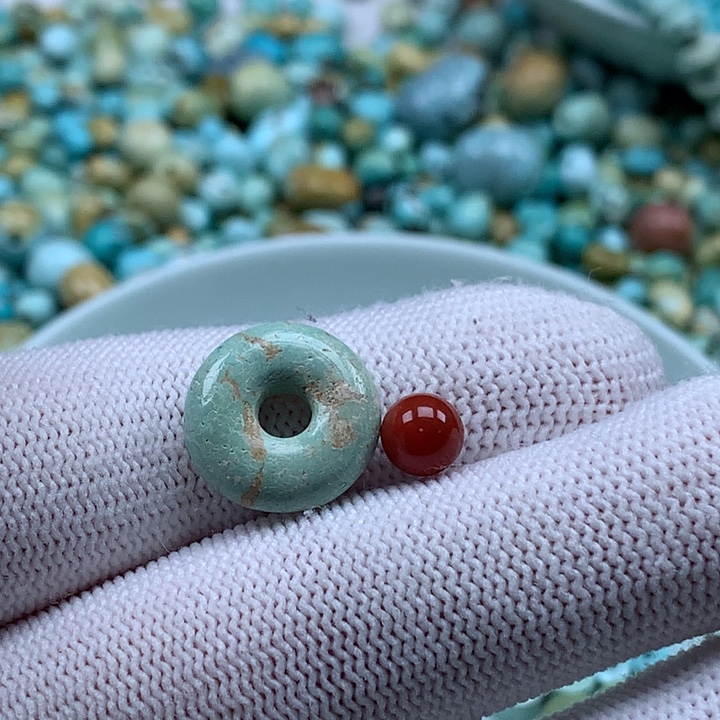 南红玛瑙未镶嵌珠宝奇石