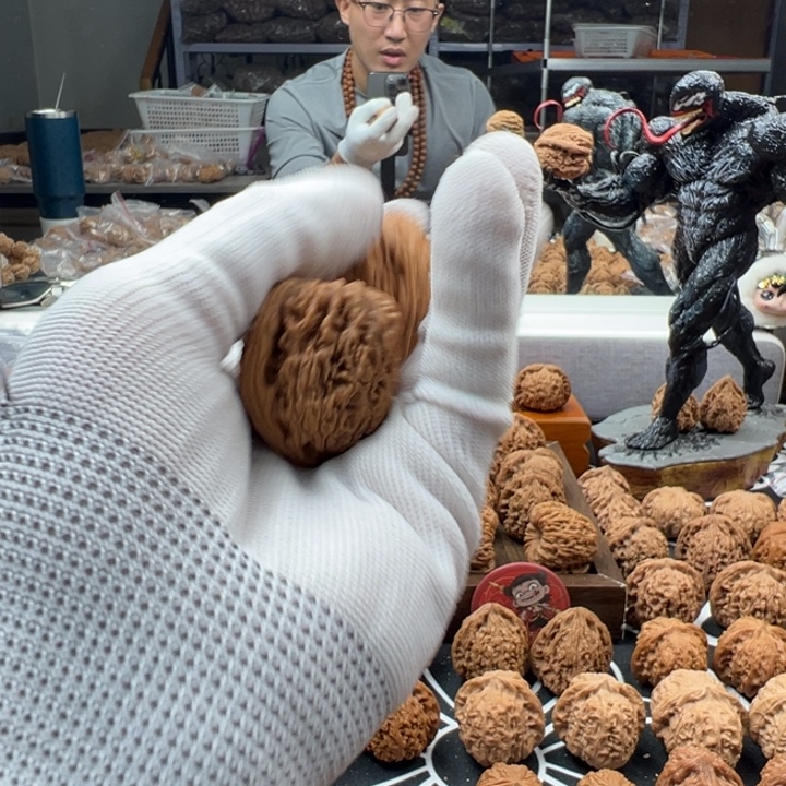 晚***铭文玩核桃吊坠逐鹿凹底