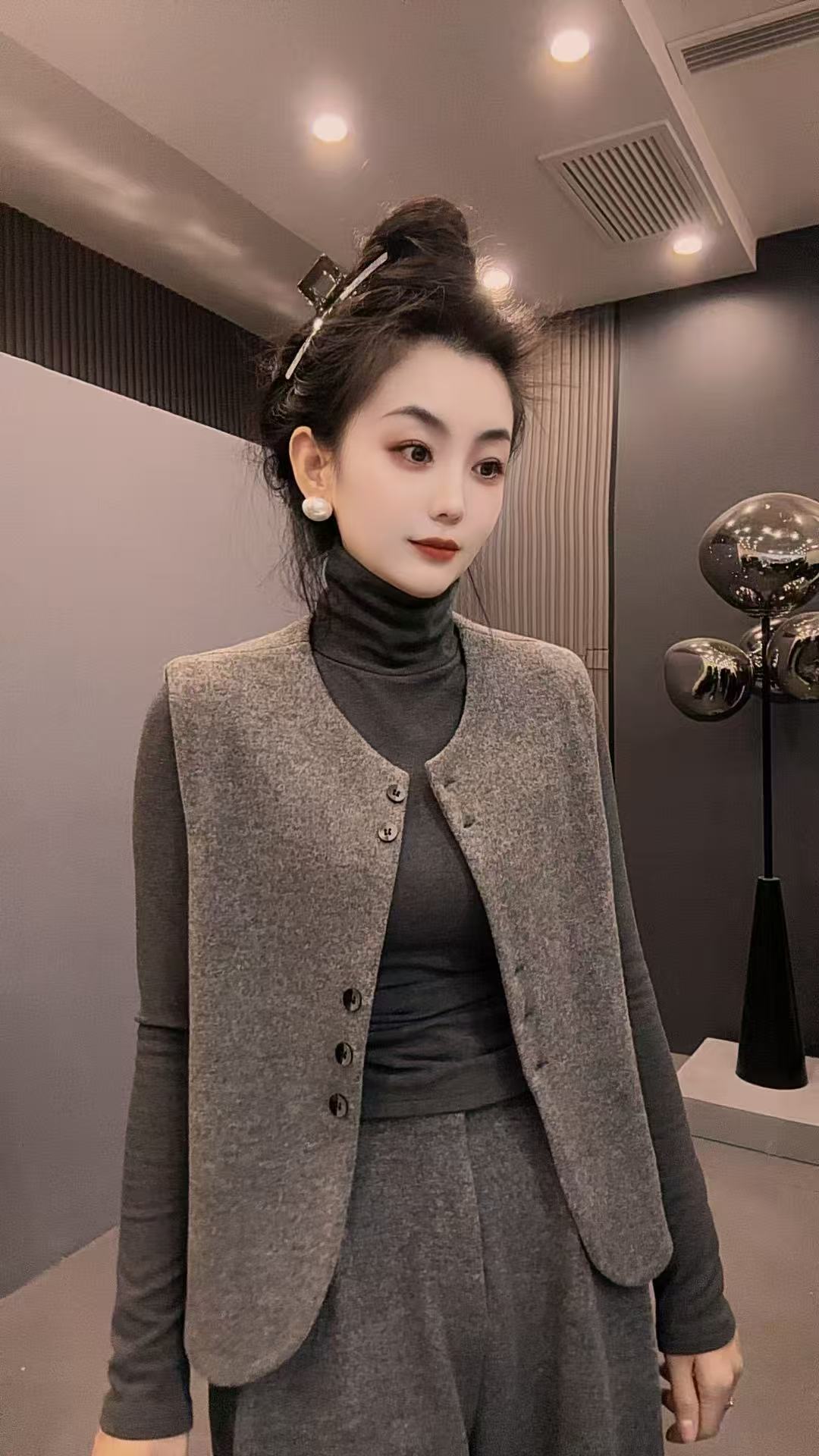 8909款冬季新款高级灰时尚百搭马甲显瘦韩版洋气气质女秋冬休闲