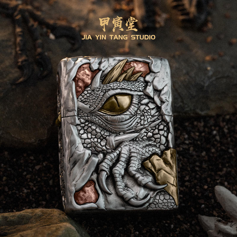 魔龙觉醒·复古金工工艺金色盔甲机打火机铜分色款防风立体哈雷