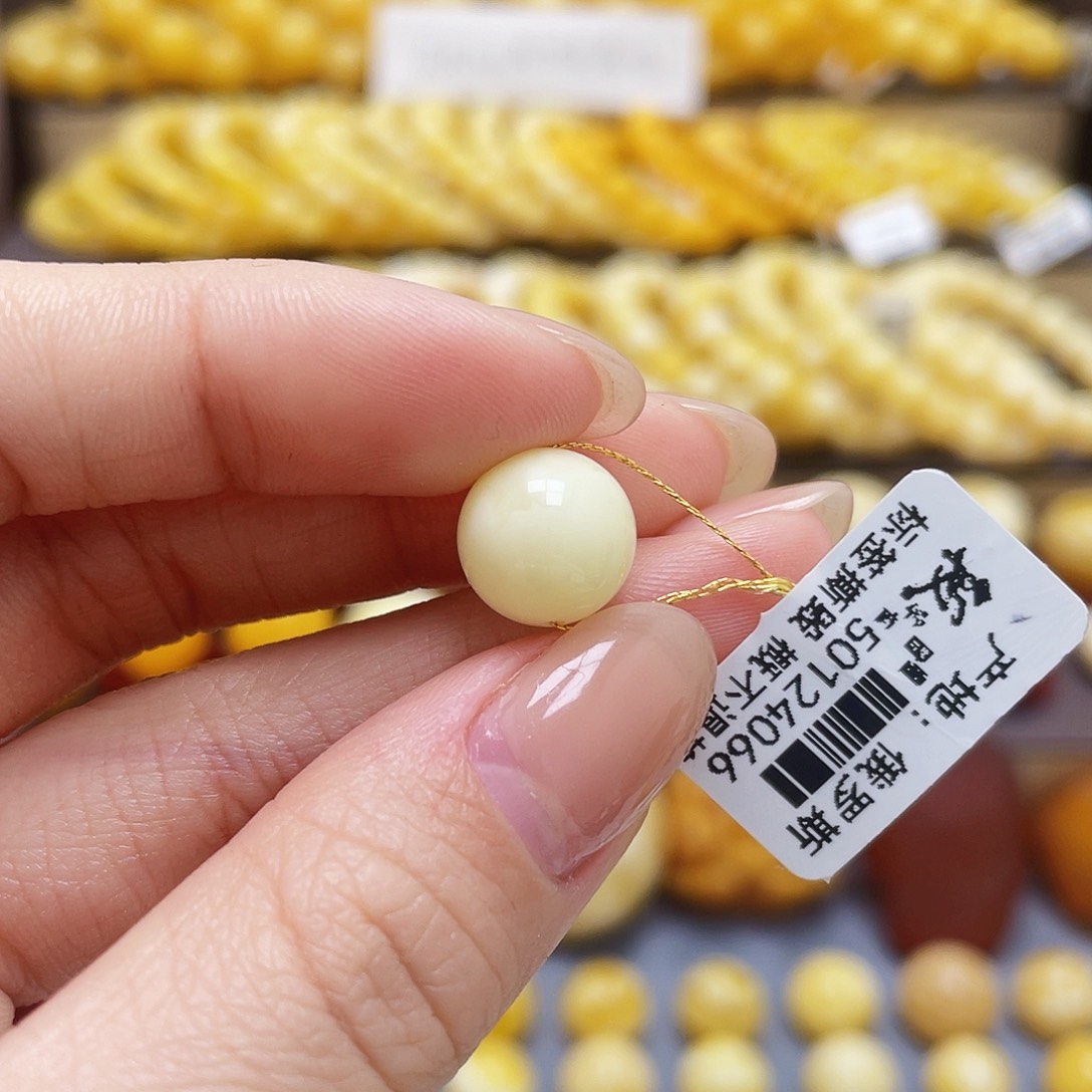 琥珀裸石未镶嵌蜜蜡圆珠10.9mm