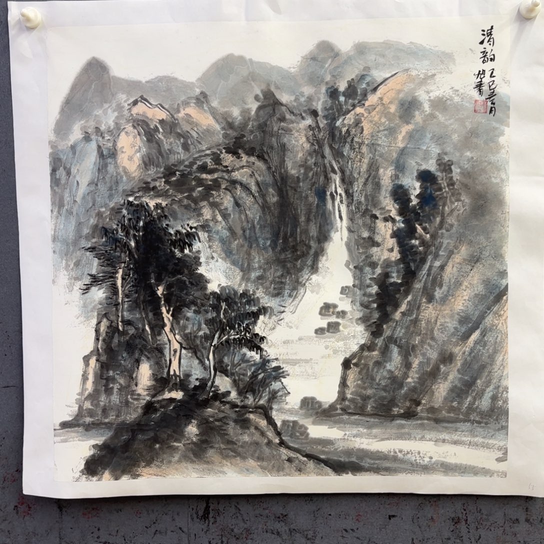 南***庐国画卡纸是一种新型的纸