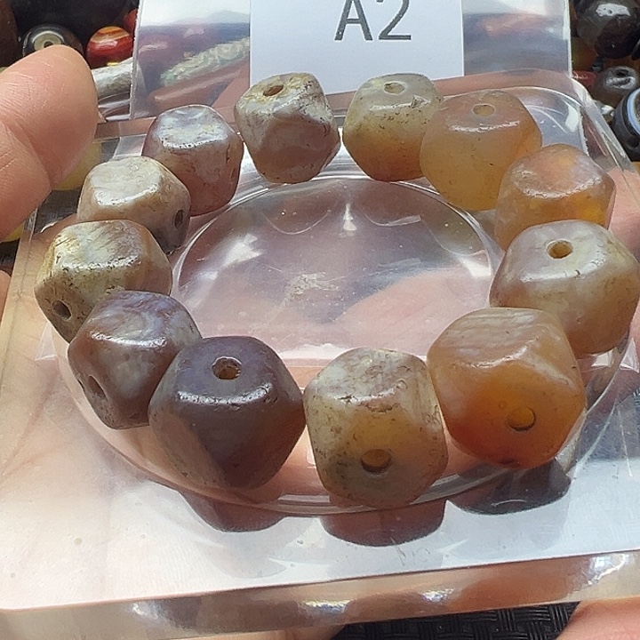 米****玛瑙/玉髓未镶嵌手链