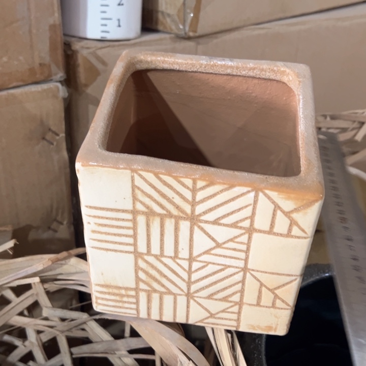 陶瓷花瓶摆件外贸出口微瑕捡漏高15口12公分微瑕