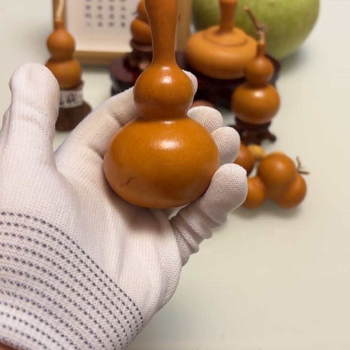 用***0天然手捻老皮葫芦