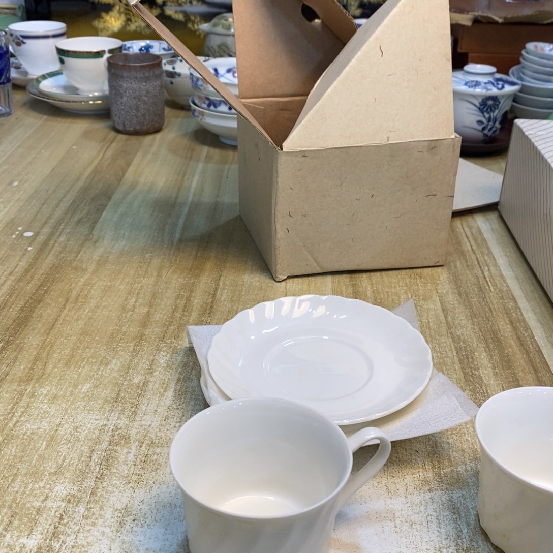 蓝***堡易雅集工艺品有限公司