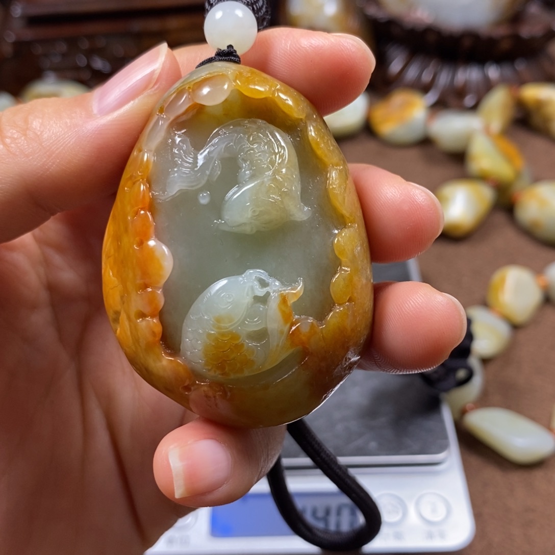 *****和田玉未镶嵌把件