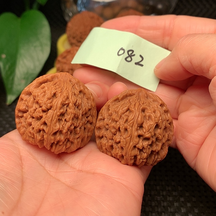 【闪购商品】把件文玩核桃38全品三角南疆石082