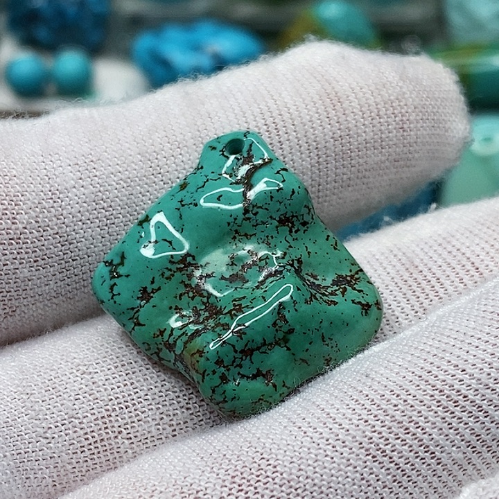 绿松石未镶嵌天然原矿 地大质检
