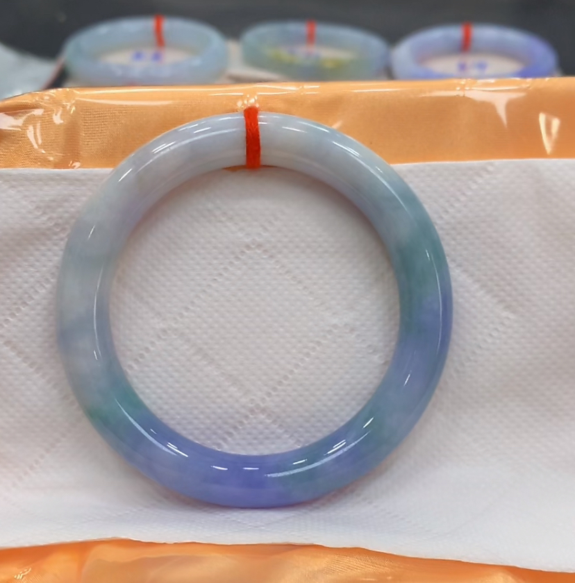 天然缅甸翡翠手镯