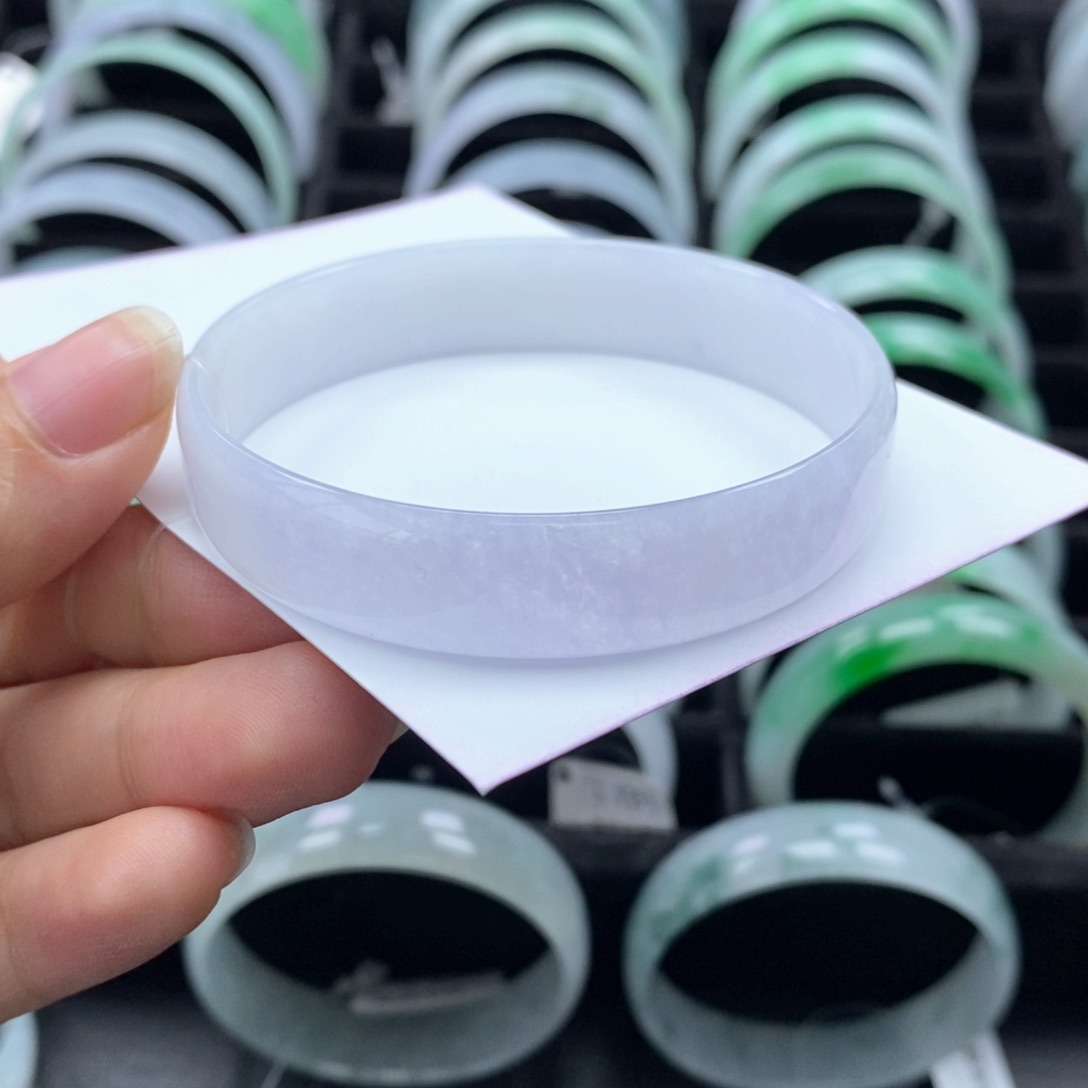 翡翠手镯未镶嵌公主