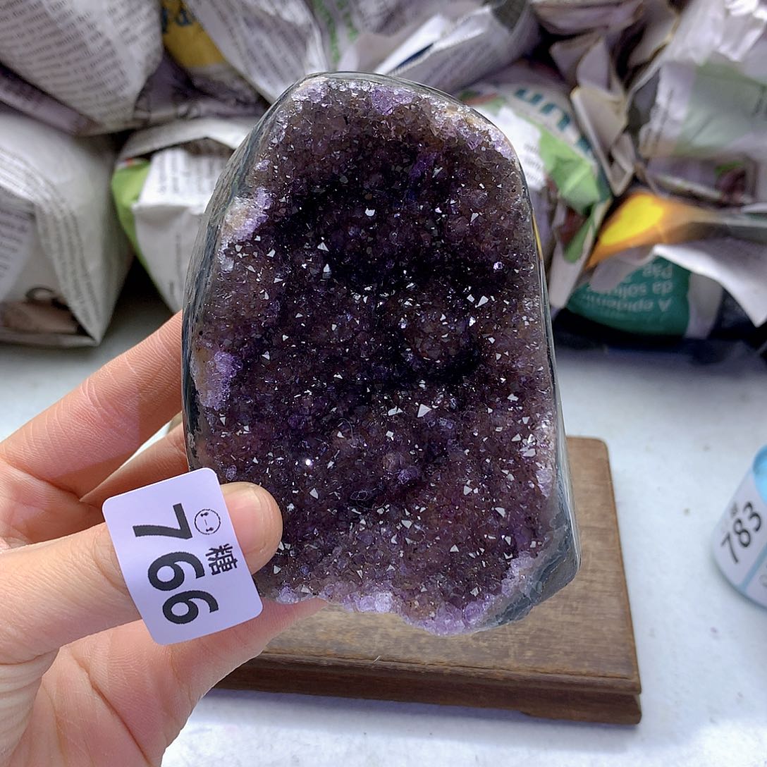 紫晶大型摆件（非配饰）未镶嵌