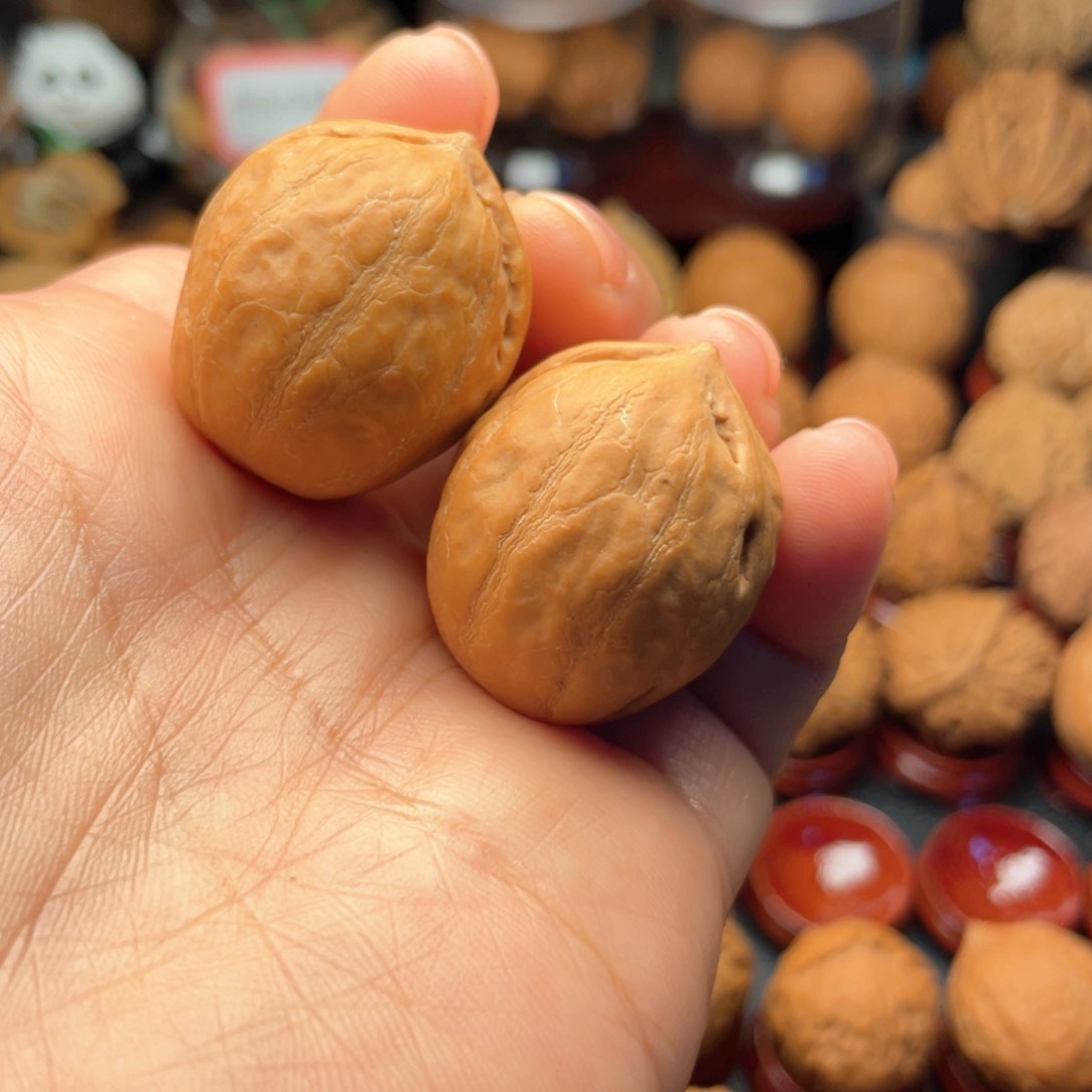 文玩核桃把件小*吴核桃