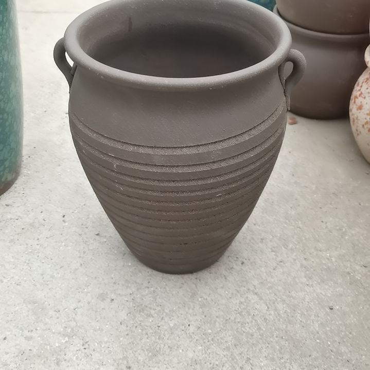 红陶口20高27瑕疵底裂