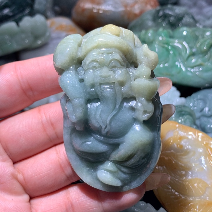 翡翠未镶嵌颈饰保真天然A货翡翠