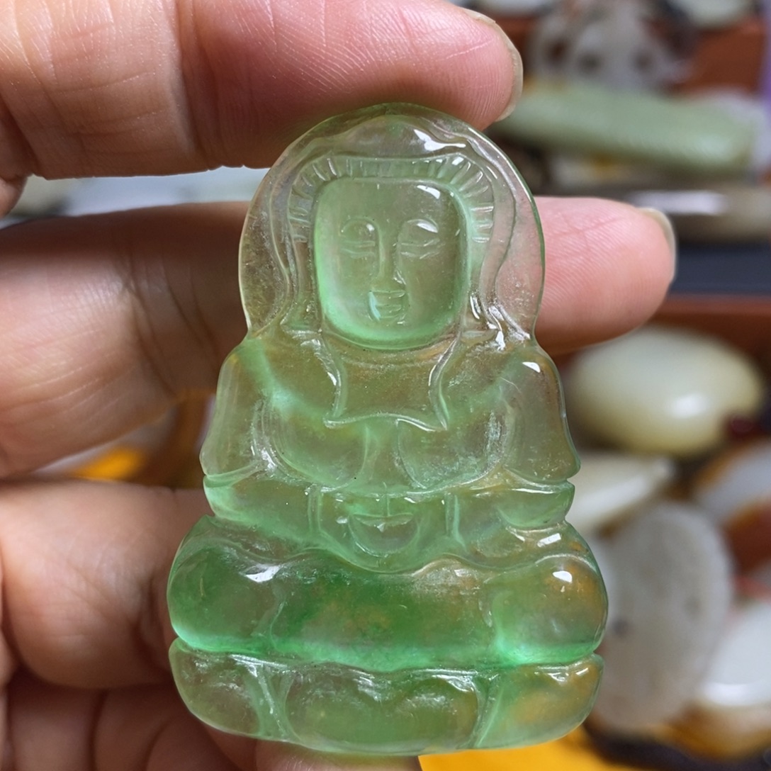 颈饰未镶嵌和田玉（糖玉）