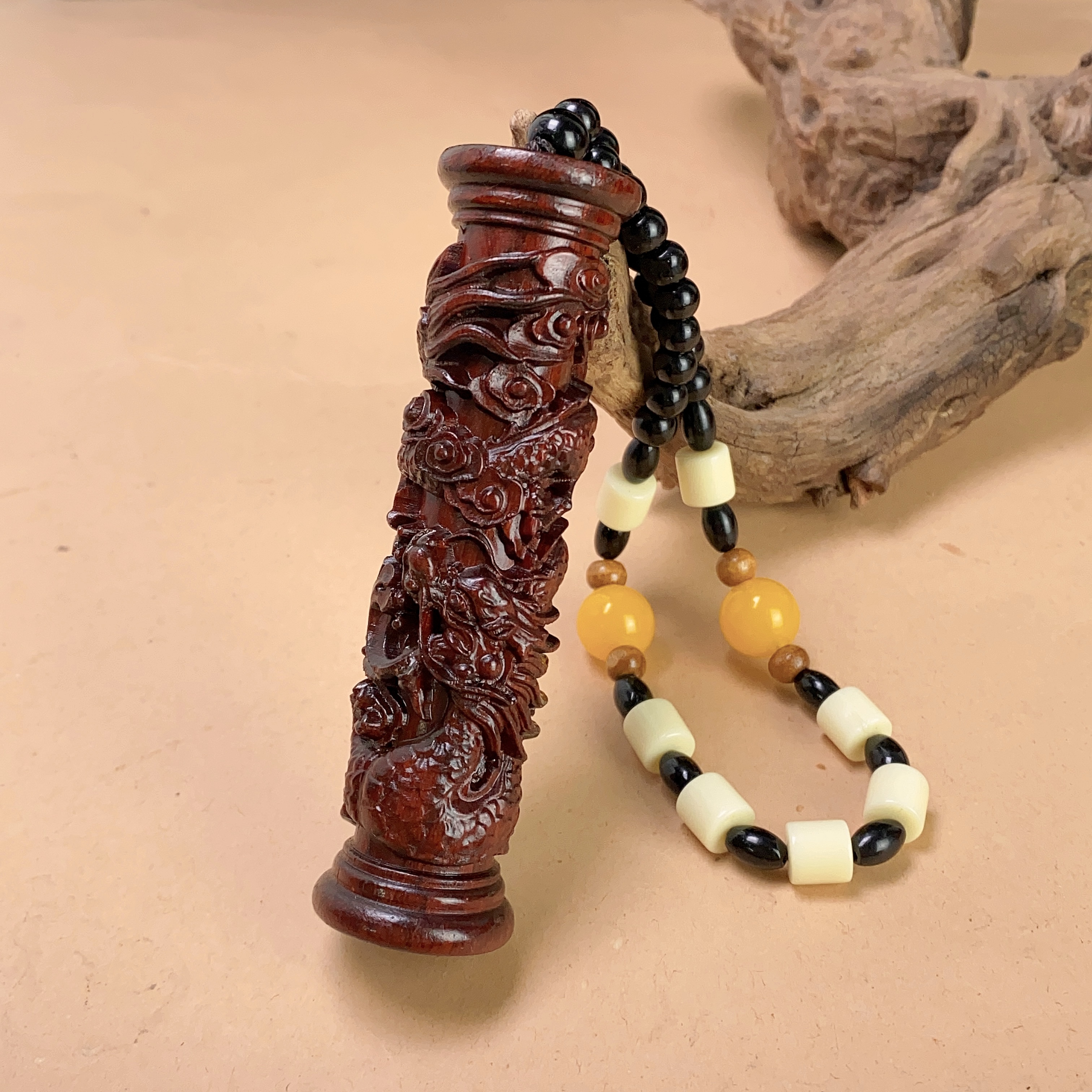 2555/MT024龙柱木雕文玩檀木手把件创意款/多样性发货/一件