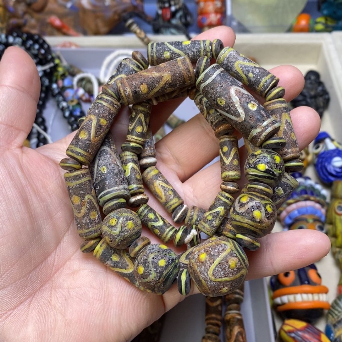 琉璃颈饰黄色老链子094