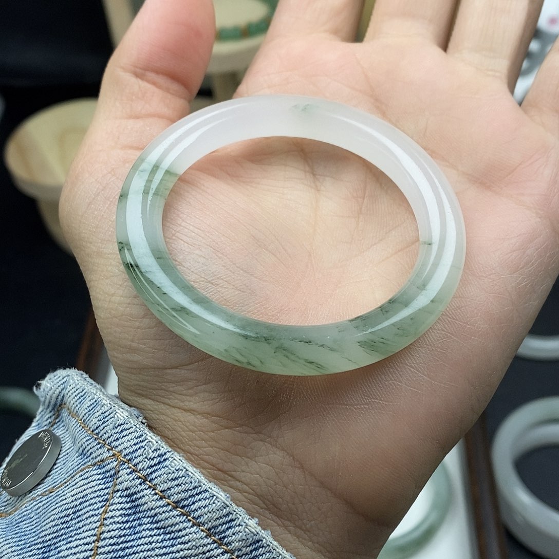 石英质玉未镶嵌手镯50圈口