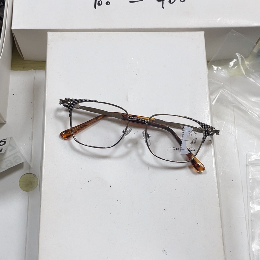 100度银色变焦。      
