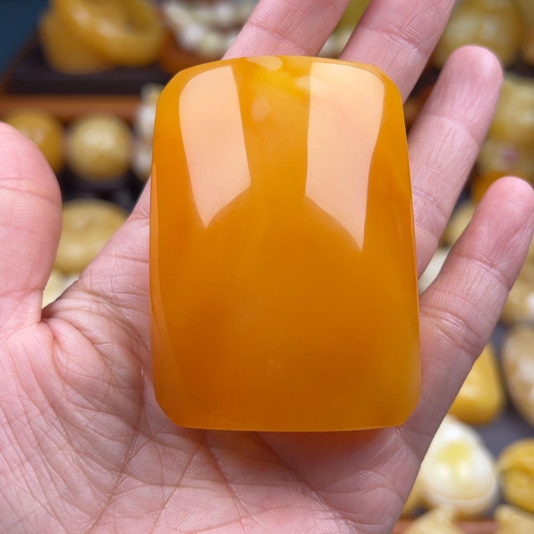 琥珀颈饰未镶嵌纯天然琥珀蜜蜡无优化