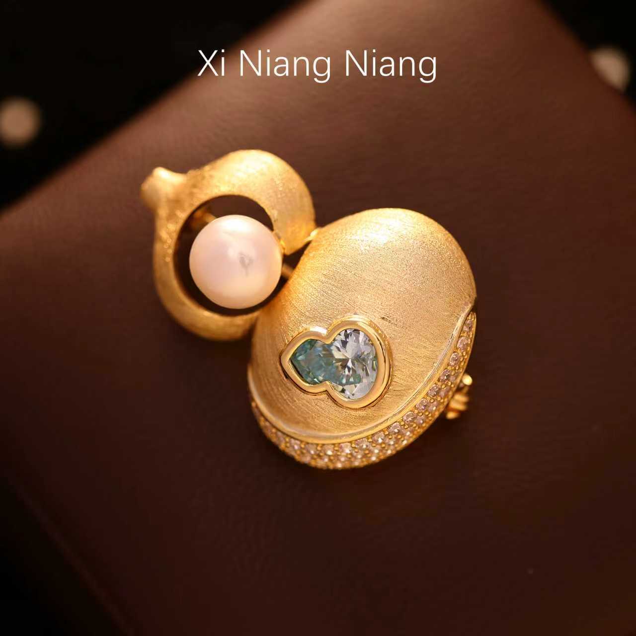 合金仿水晶胸针 澜柒-经典设计师款胸针时尚高档品牌订单-S5146